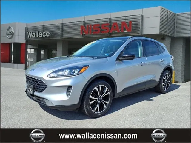 2022 Ford Escape SE in Silver Metallic — front three-quarter view
