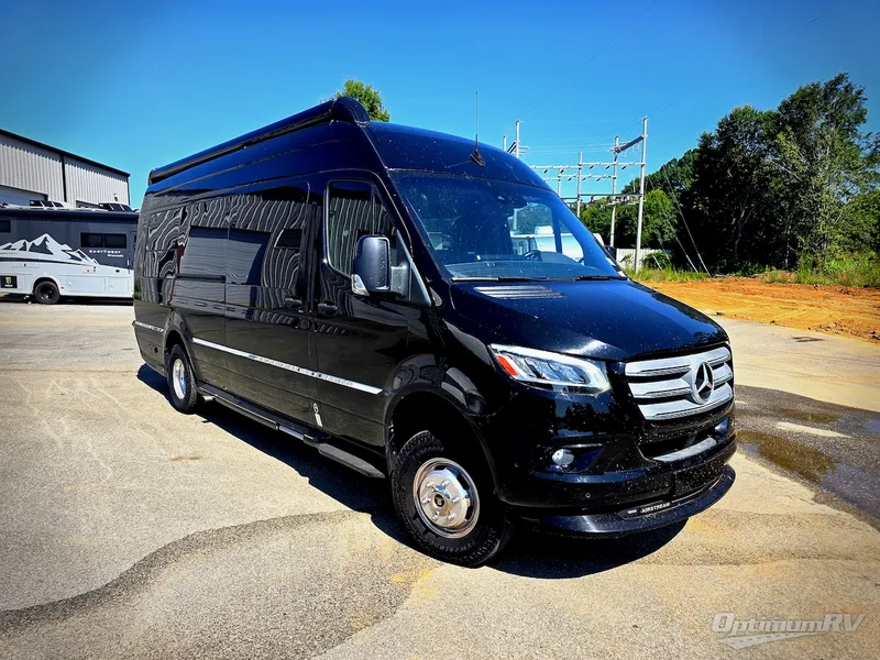 2020 Airstream Interstate Lounge EXT — front three-quarter view