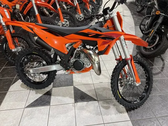 2025 KTM 85 SX 19/16 — front three-quarter view