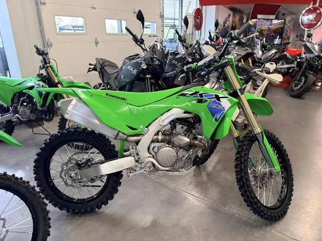 2026 Kawasaki KX™250 — front three-quarter view