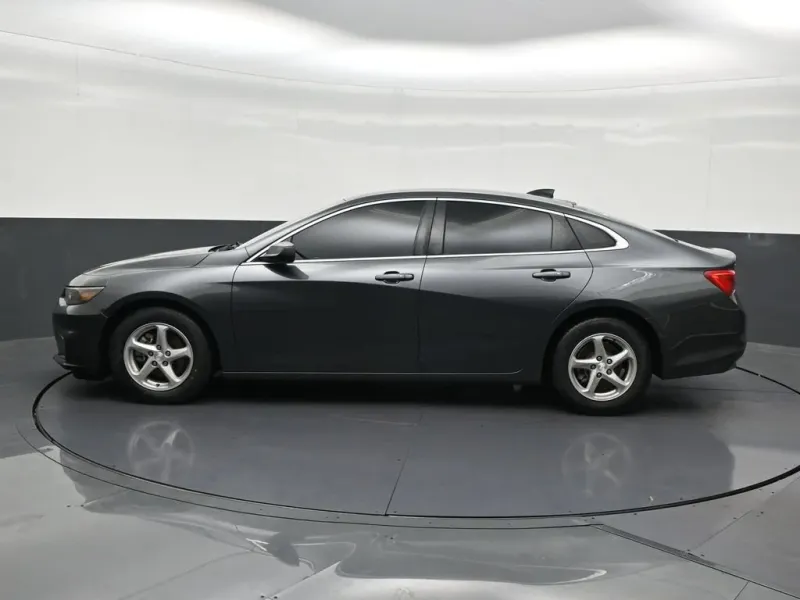 2017 Chevrolet Malibu — side profile view