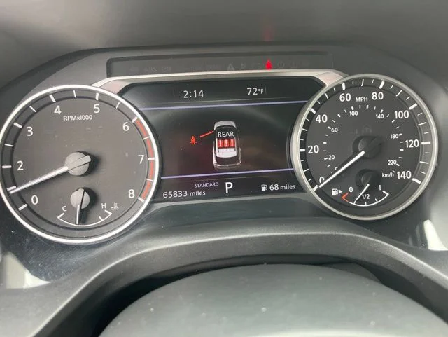 2023 Nissan Rogue — photo 14 view