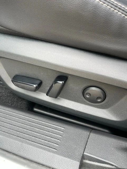 2023 Nissan Rogue — photo 10 view