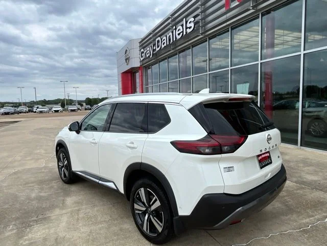 2023 Nissan Rogue — side profile view