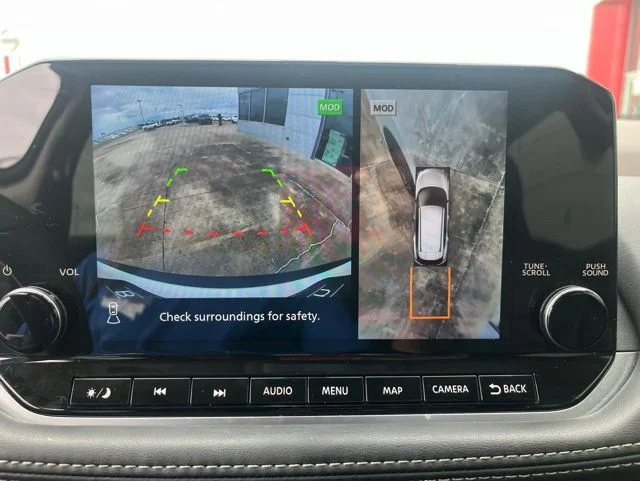 2023 Nissan Rogue — photo 16 view