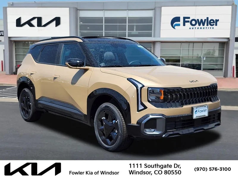 2027 Kia Seltos X-Line in Terrain Brown — front three-quarter view