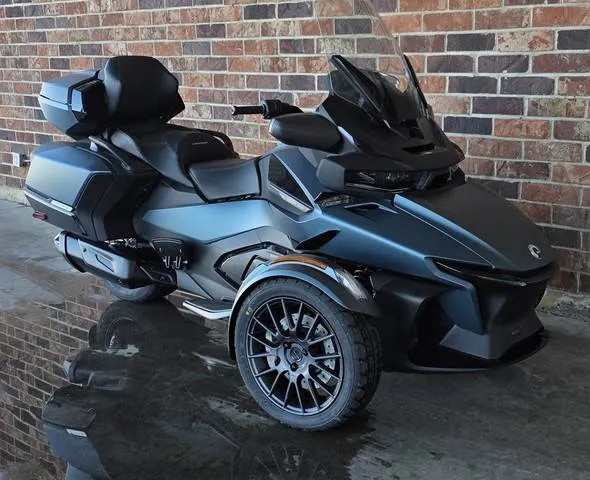 2026 Can-Am® Spyder RT Limited Dark — front three-quarter view