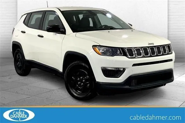 2019 Jeep Compass Sport FWD in White Clearcoat — front three-quarter view