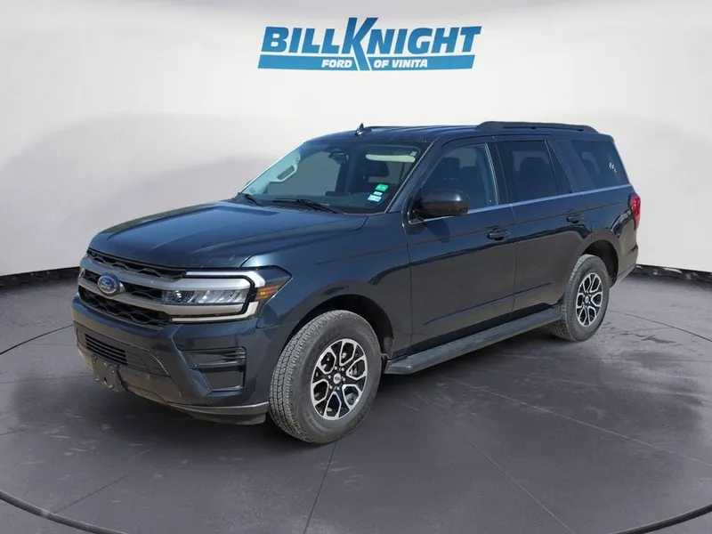 2024 Ford Expedition XLT in Blue Metallic — front three-quarter view