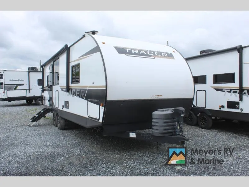 2025 Prime Time RV Tracer 255DS — front three-quarter view