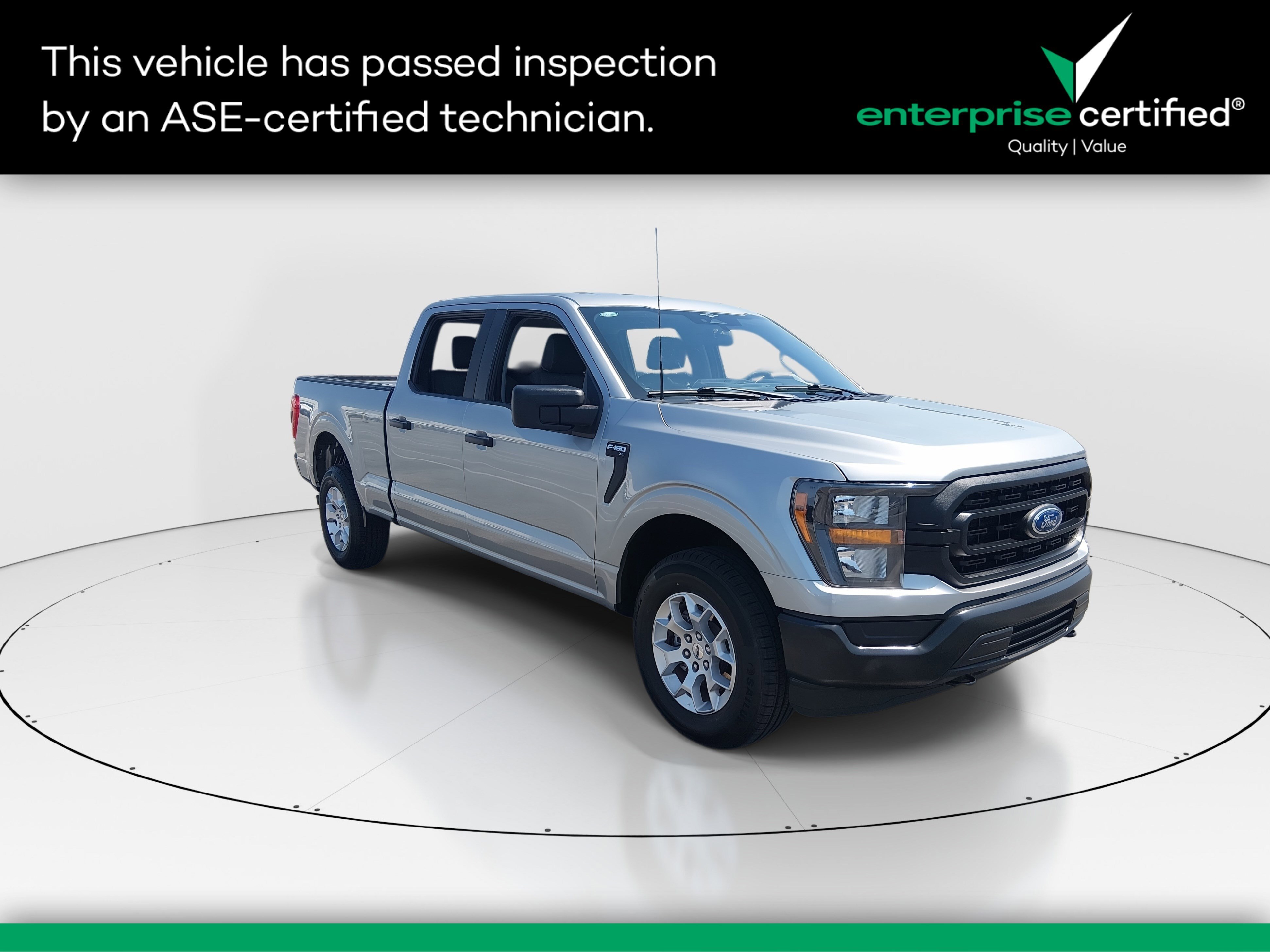 2023 Ford F-150 XL 4WD SuperCrew 5.5' Box — front three-quarter view