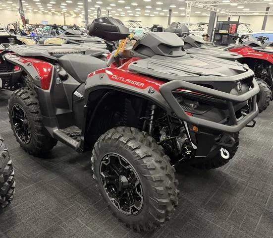 2026 Can-Am® Outlander XT 850 — front three-quarter view