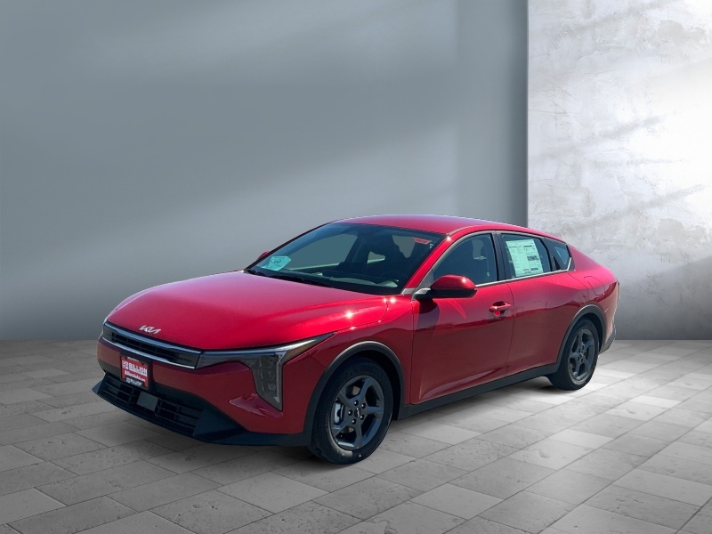 2026 Kia K4 — front three-quarter view