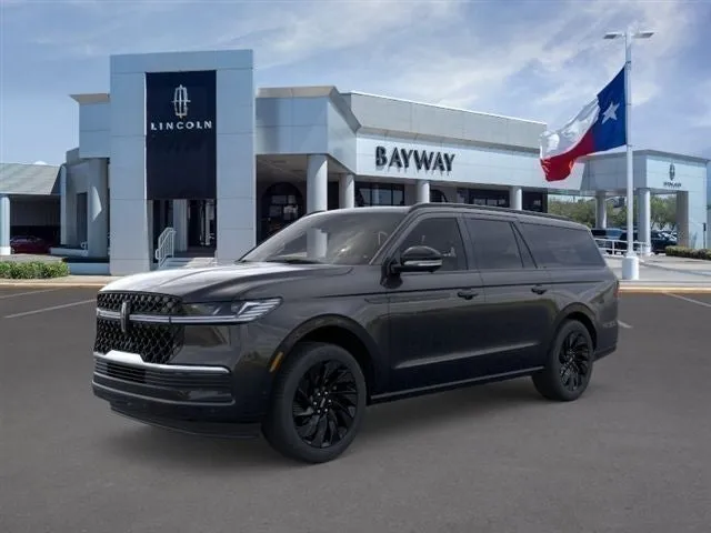 2025 Lincoln Navigator L Reserve in Infinite Black Metallic Clearcoat — front three-quarter view