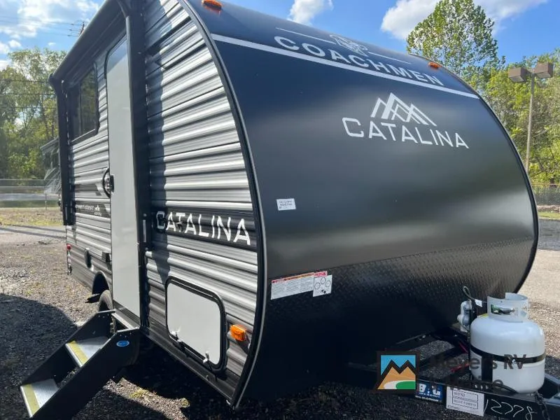 2026 Coachmen RV Catalina Summit Series 7 134BHX — front three-quarter view