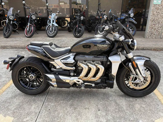 2021 Triumph Rocket 3 R Phantom Black — front three-quarter view