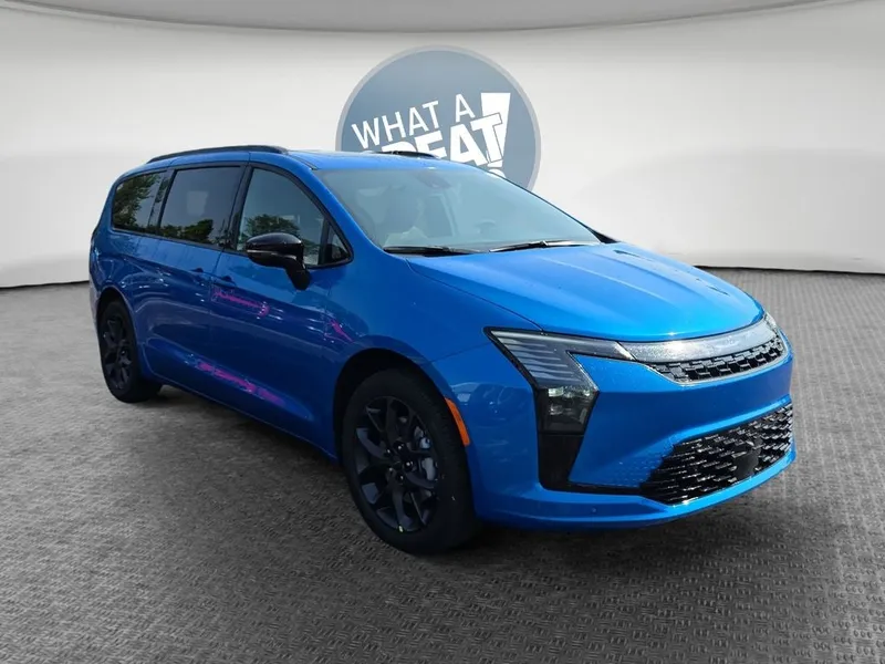 2027 Chrysler Pacifica Limited in Hydro Blue Pearlcoat — front three-quarter view