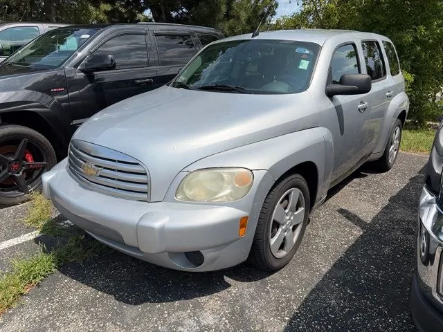 2009 Chevrolet HHR LS in Silver Ice Metallic — front three-quarter view