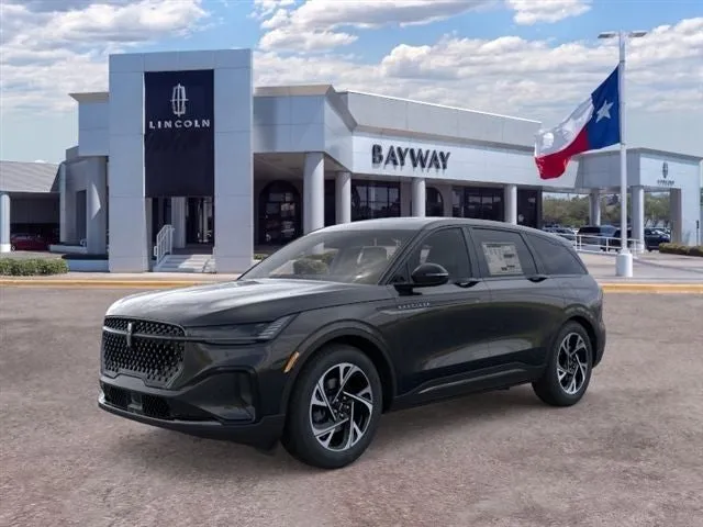 2026 Lincoln Nautilus Premiere in Infinite Black Metallic Clearcoat — front three-quarter view