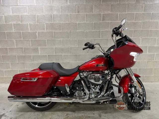 2025 Harley-Davidson® FLTRX - Road Glide® — front three-quarter view