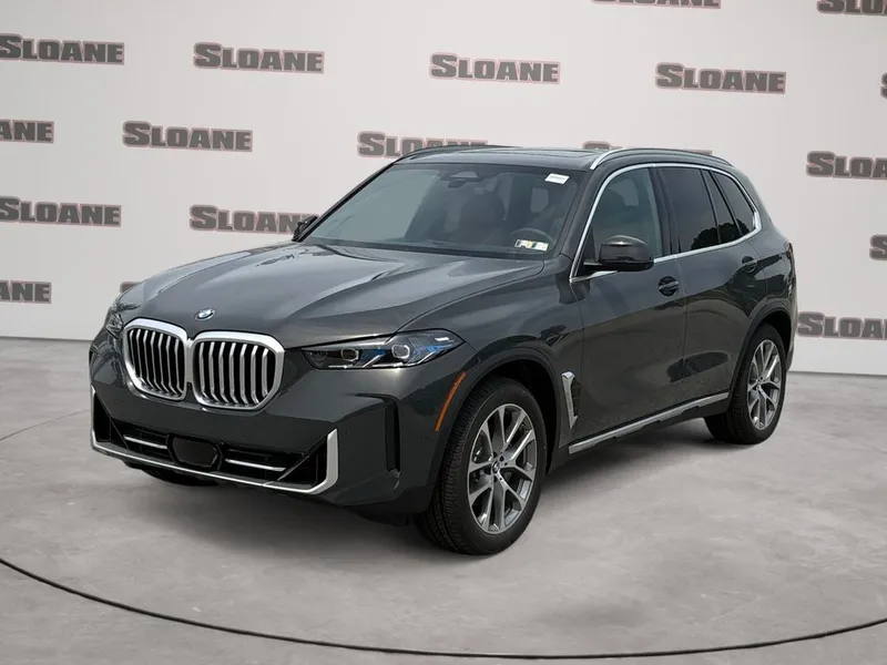 2026 BMW X5 xDrive40i in Dravit Grey Metallic — front three-quarter view