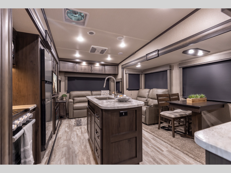 2022 Grand Design Reflection