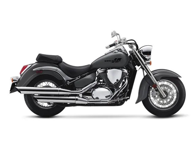 2025 Suzuki Boulevard C50 — front three-quarter view