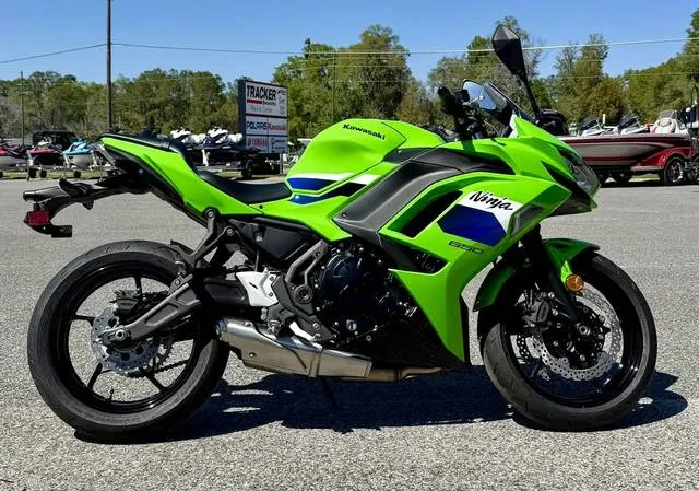 2026 Kawasaki Ninja® 650 ABS — front three-quarter view