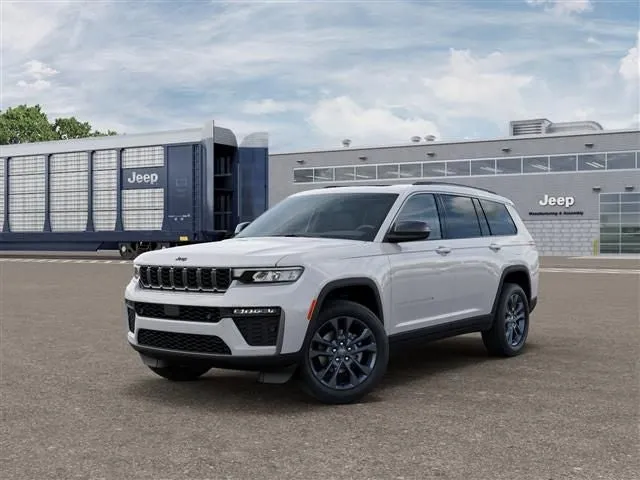 2026 Jeep Grand Cherokee GRAND CHEROKEE L 85TH ANNIVERSARY EDITION 4X4 in Bright White Clear-Coat Exterior Paint — front three-quarter view