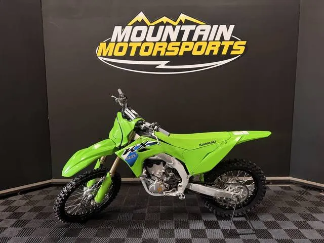2026 Kawasaki KX™250 — front three-quarter view