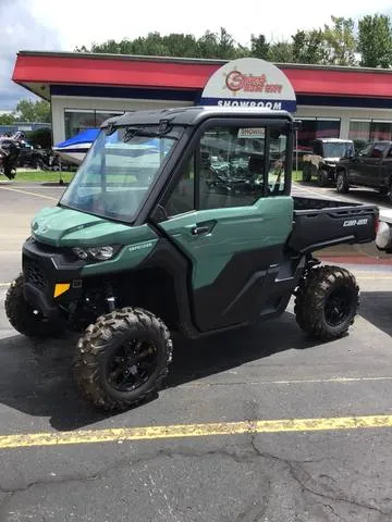 2026 Can-Am® Defender DPS CAB HD10 — front three-quarter view