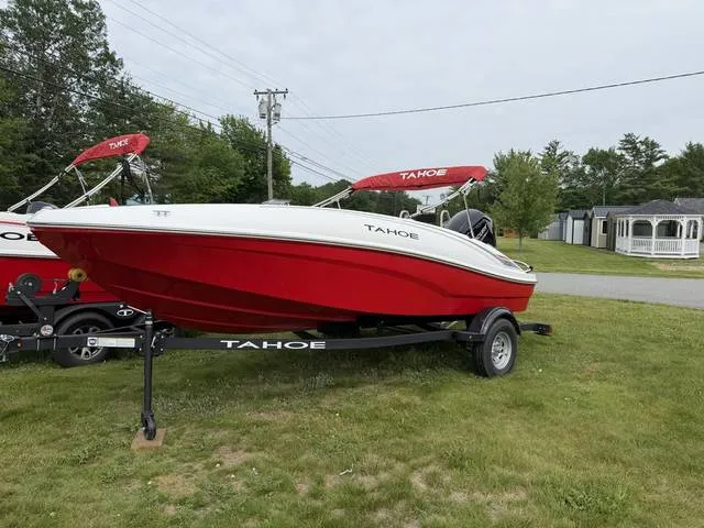 2026 Tahoe® T16 — front three-quarter view