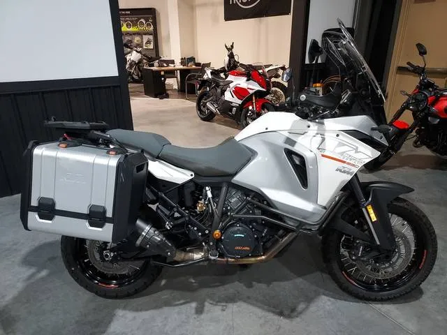 2015 KTM 1290 Super Adventure — front three-quarter view