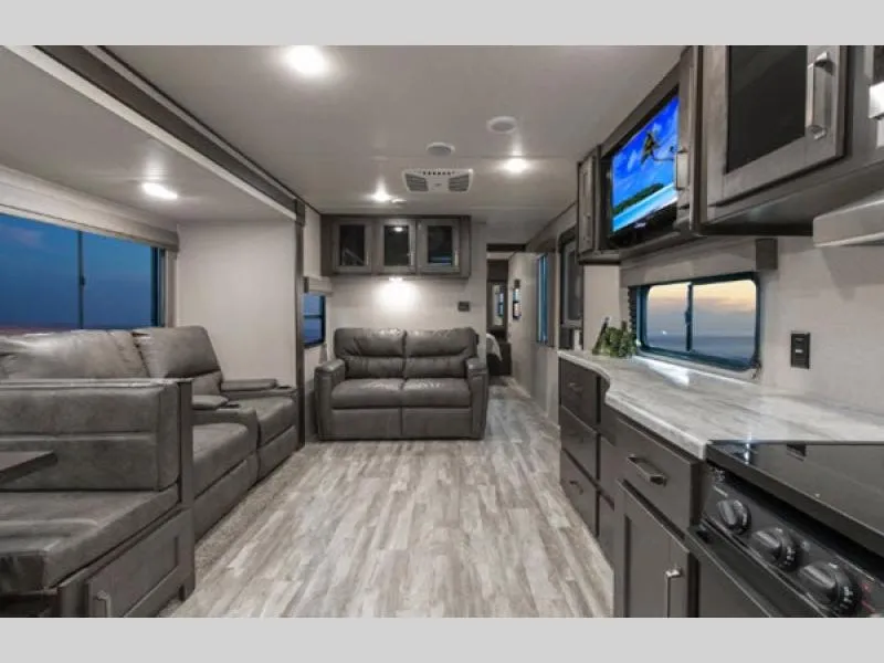 2020 Grand Design Transcend Xplor — front three-quarter view