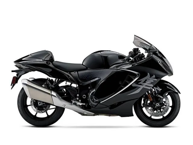 2024 Suzuki Hayabusa — front three-quarter view