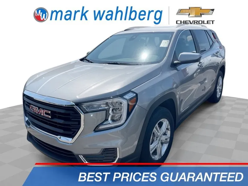 2024 GMC Terrain SLE in Sterling Metallic — front three-quarter view