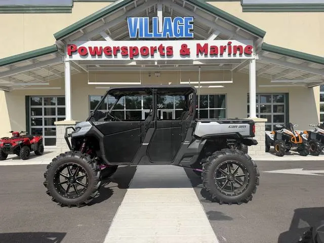 2020 Can-Am® Defender MAX XT™ HD10 — front three-quarter view