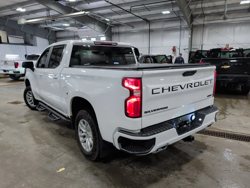 2021 Chevrolet Silverado 1500 — interior view