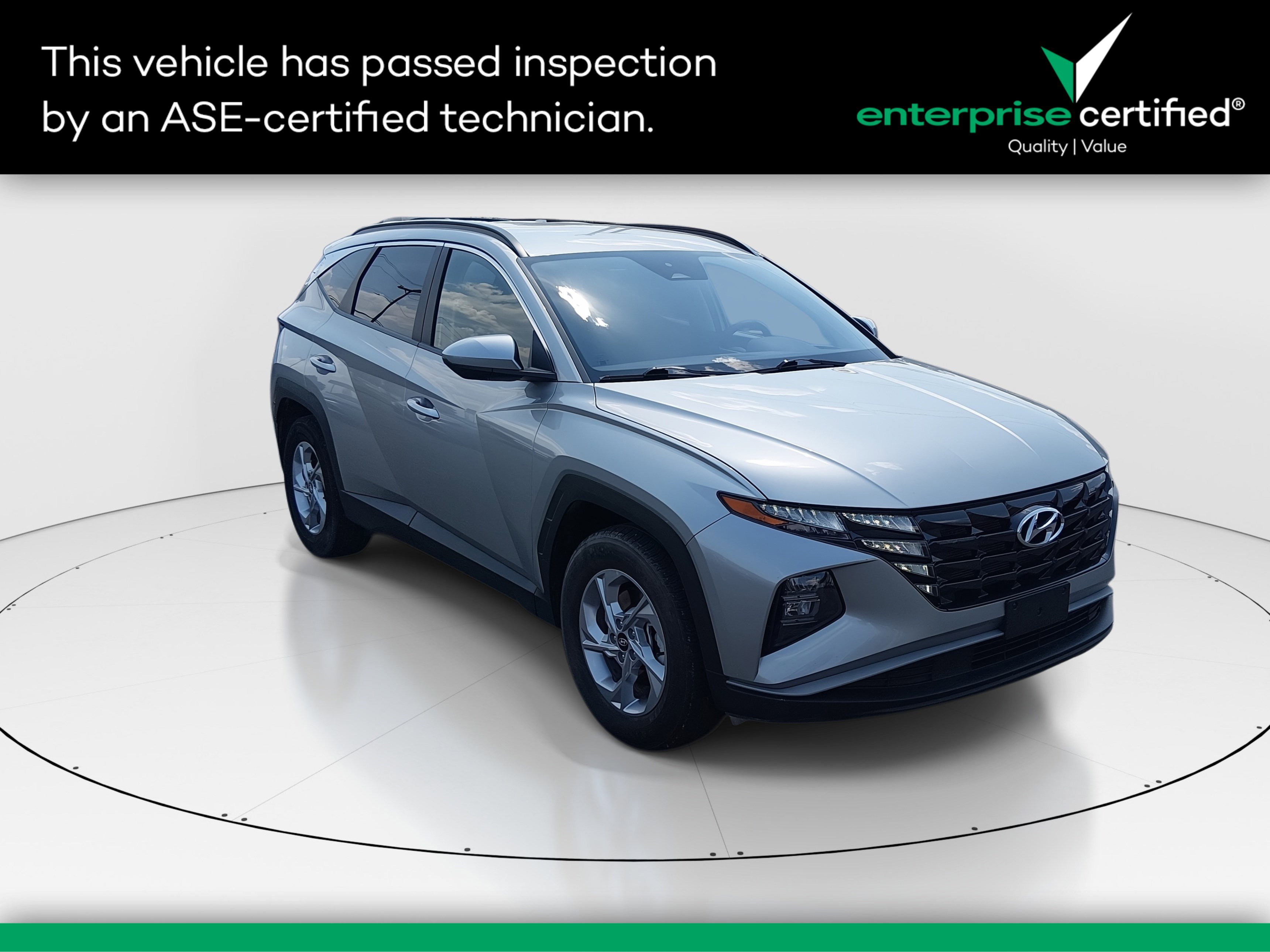 2024 Hyundai Tucson SEL FWD — front three-quarter view