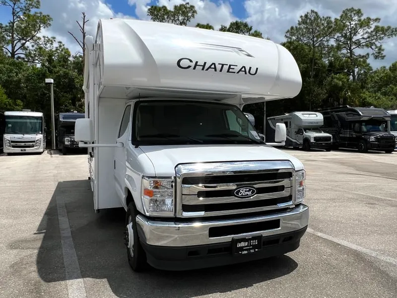 2026 Thor Motor Coach CHATEAU — front three-quarter view