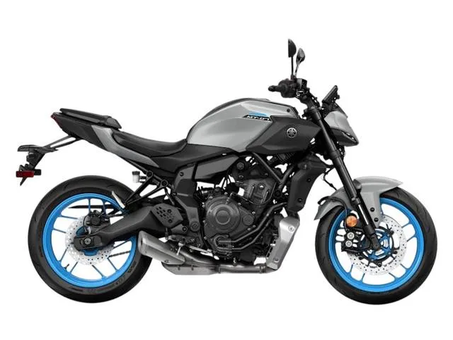 2026 Yamaha MT-07 — front three-quarter view