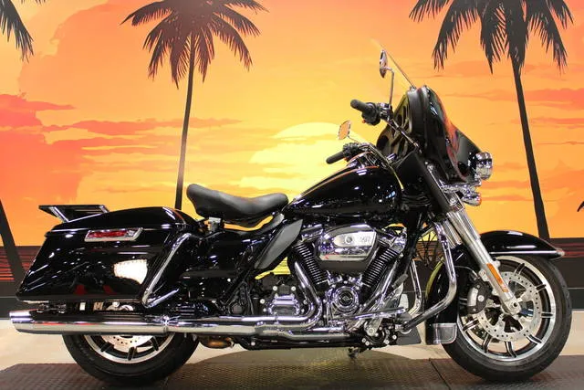 2024 Harley-Davidson® FLHTP — front three-quarter view