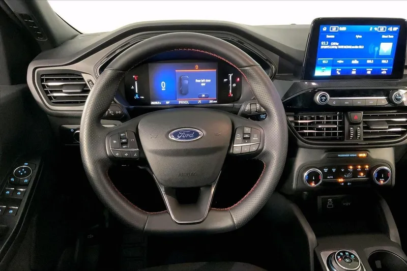 2025 Ford Escape — detail view