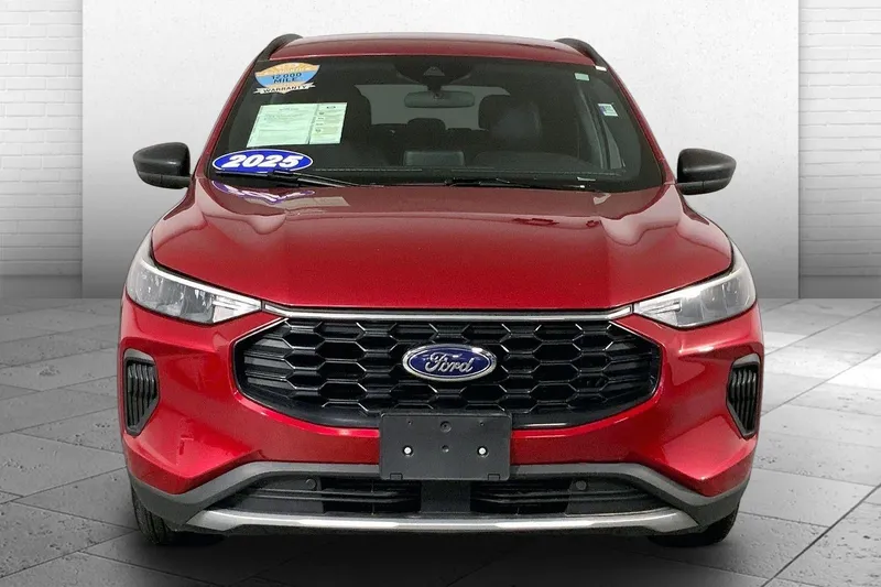 2025 Ford Escape — side profile view