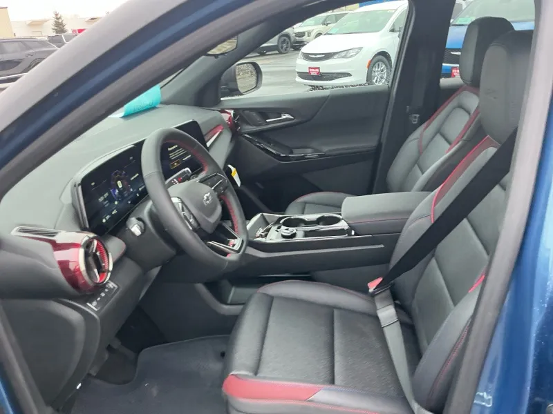 2026 Chevrolet Equinox — photo 10 view