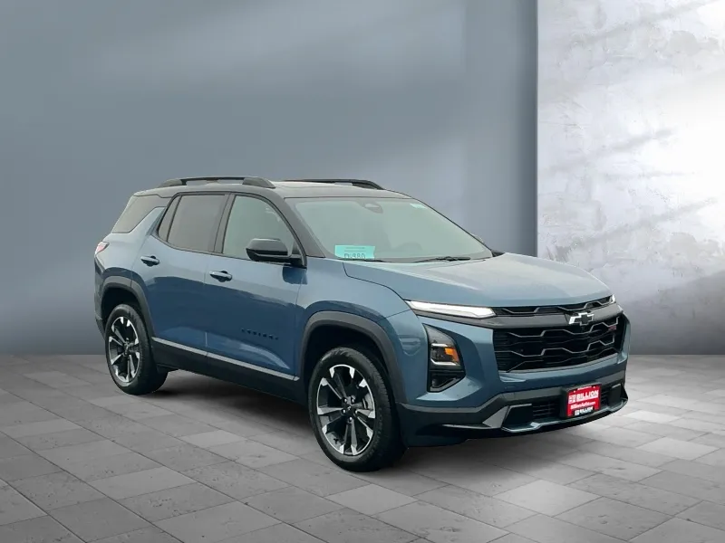 2026 Chevrolet Equinox — photo 8 view