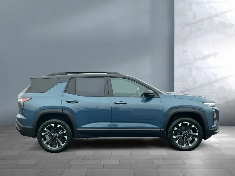 2026 Chevrolet Equinox — photo 7 view