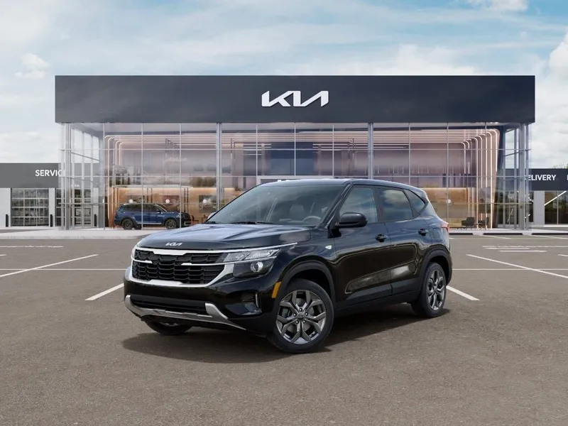 2026 Kia Seltos LX in Fusion Black — front three-quarter view
