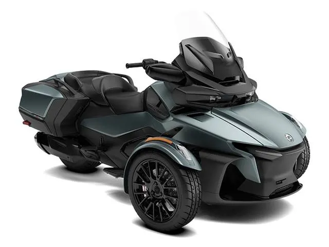 2026 Can-Am® Spyder RT — front three-quarter view