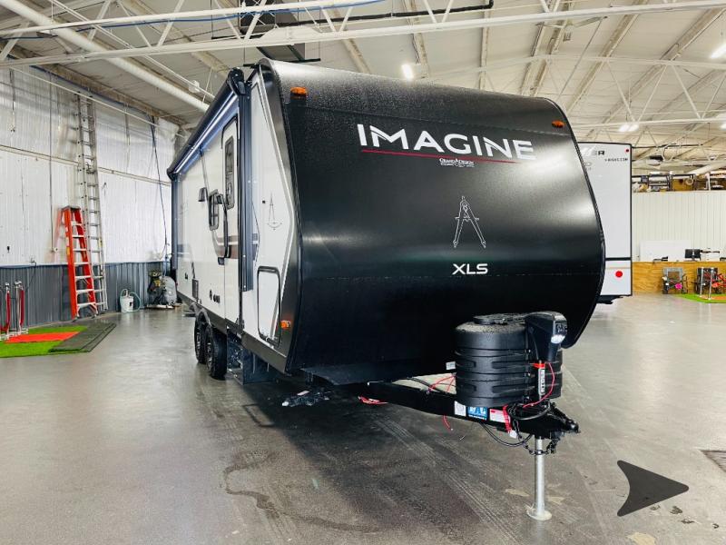 2026 Grand Design Imagine XLS — front three-quarter view